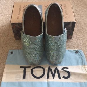 🎈SOLD🎈TOMS Girls Classic Turquoise Glitter shoes